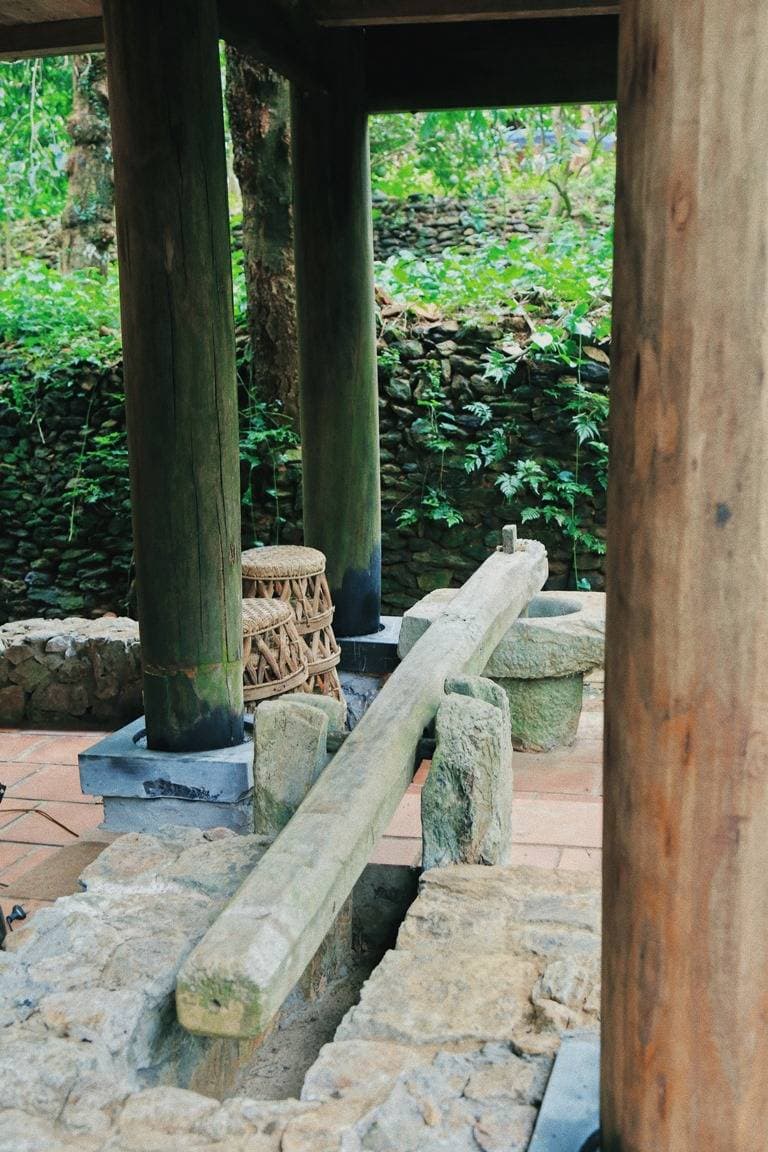 Rùa's House Hilltop nhà sàn trên đỉnh núi Sơn Đồng