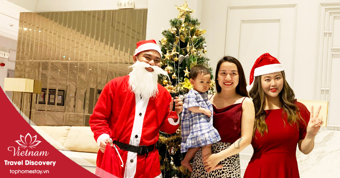 Dịch vụ thuê ông già Noel tặng quà cho bé tại nhà