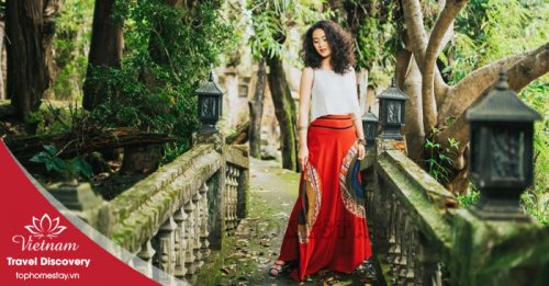 XQ Sử Quán Dáng Hình Văn Hóa Từ Cung Lụa Thướt Tha